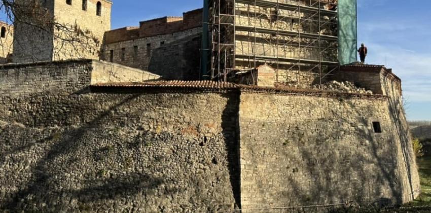Реставрират крепостта Баба Вида